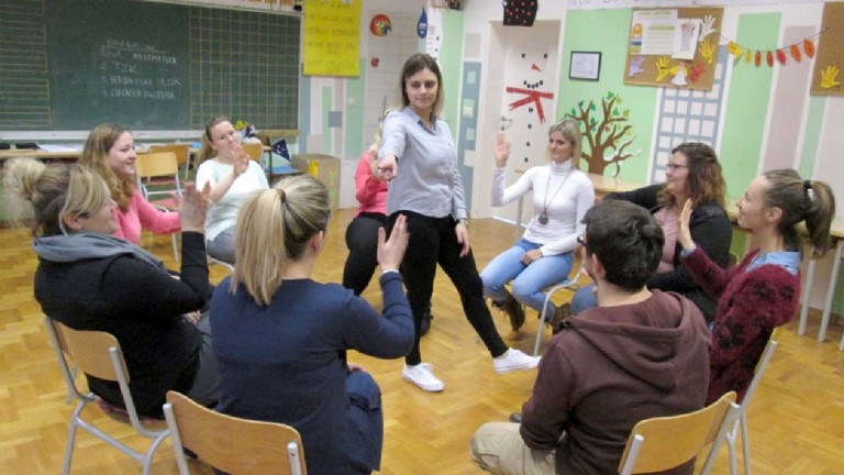 Poziv volonterima i aktivistima – Edukacija iz forum teatra