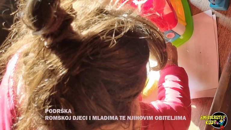 Podrška romskoj djeci i mladima te njihovim obiteljima